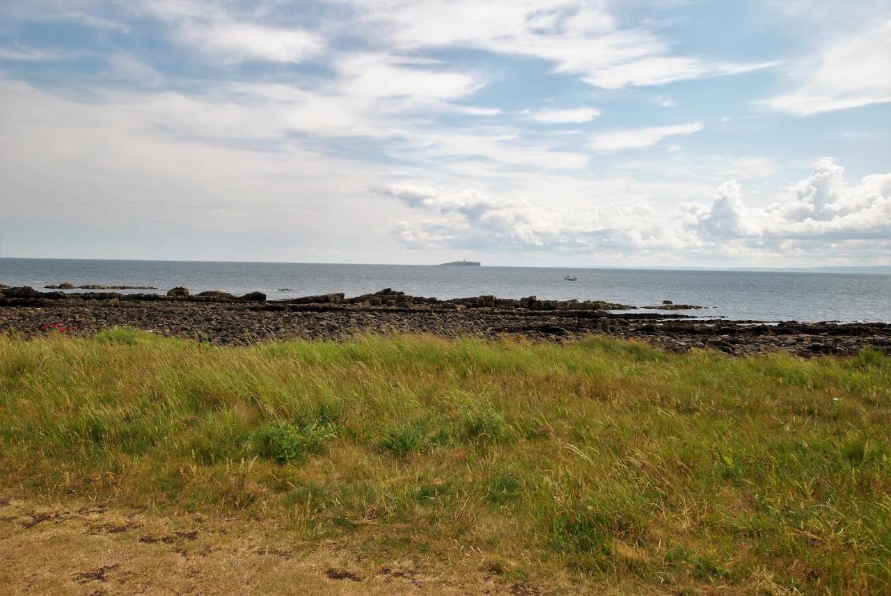 Clover Cottage Countryside Retreat With Sea Views 크레일 외부 사진