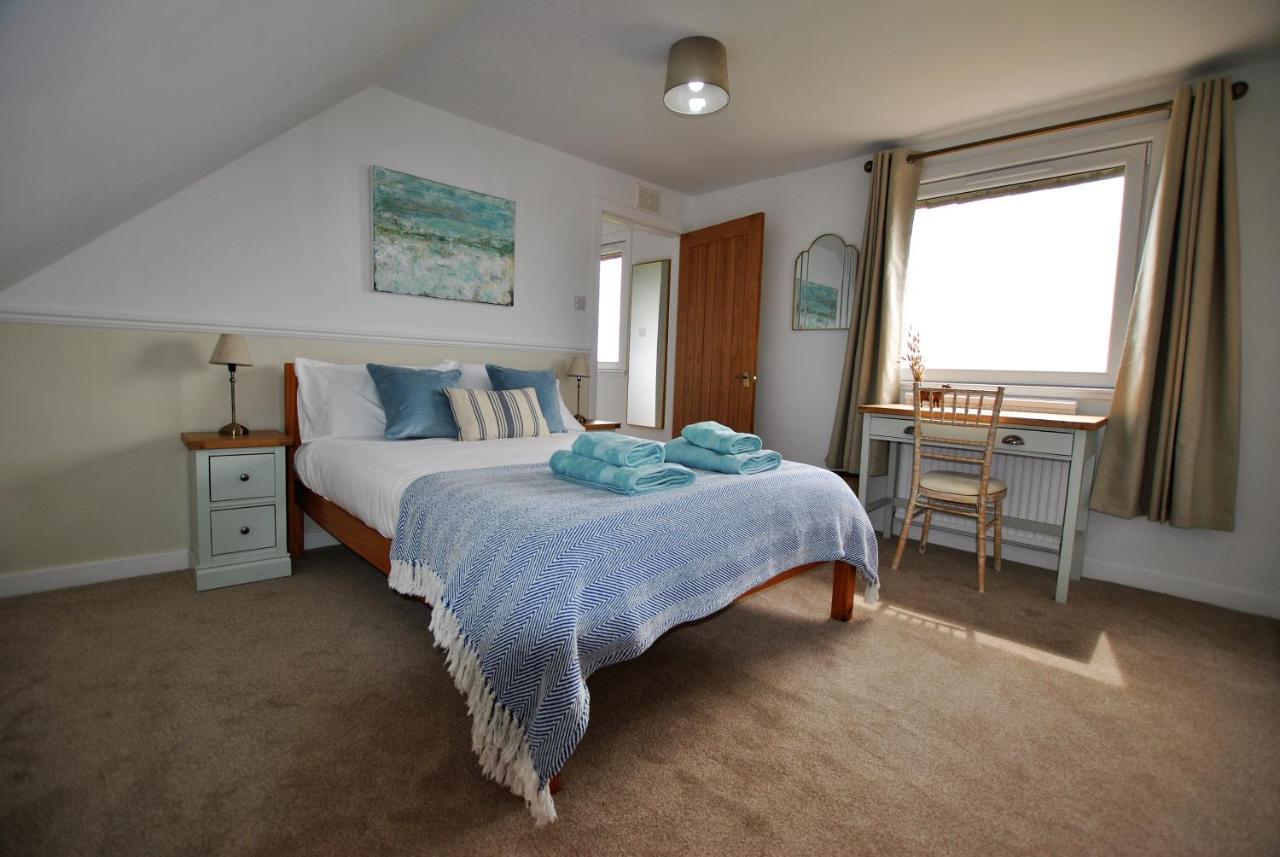 Clover Cottage Countryside Retreat With Sea Views 크레일 외부 사진