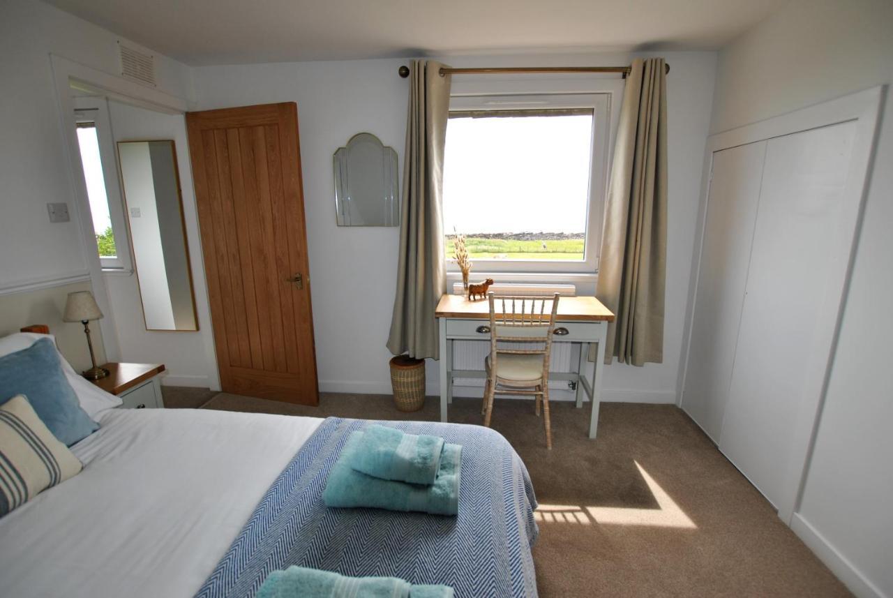 Clover Cottage Countryside Retreat With Sea Views 크레일 외부 사진