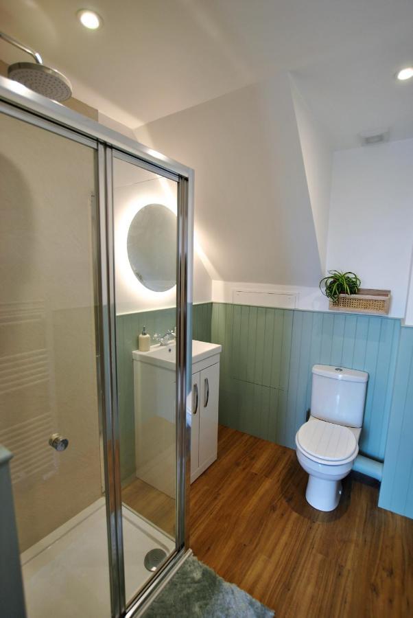 Clover Cottage Countryside Retreat With Sea Views 크레일 외부 사진