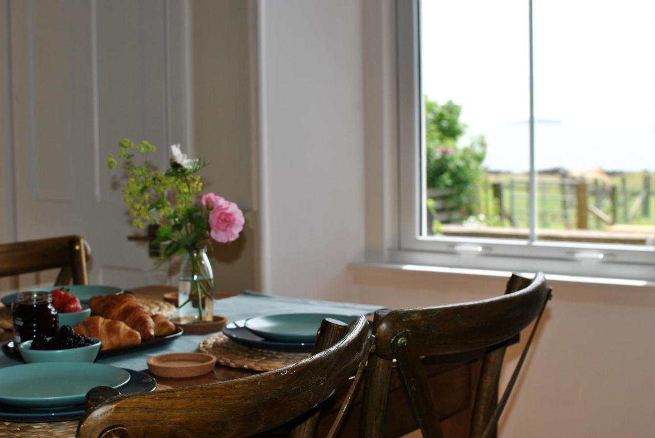 Clover Cottage Countryside Retreat With Sea Views 크레일 외부 사진